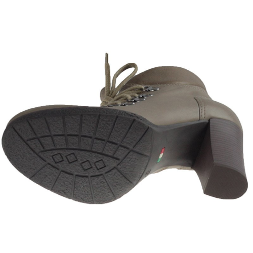 Botki But-S R299