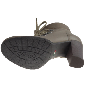 Botki But-S R299