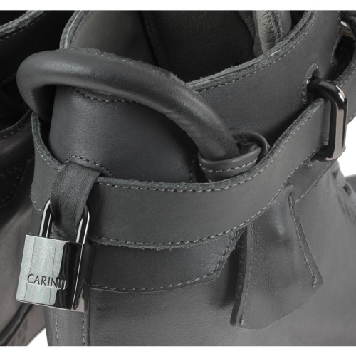 Botki Carinii B3767