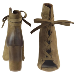 Botki Carinii B3854