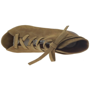 Botki Carinii B3854